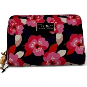 Trina Turk NWT Bold Floral Pink & Black Wallet